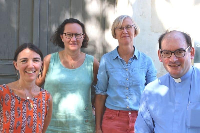 Annonce de la foi 800x533 Bérengère Melot, Sophie Daugérias, Fabienne Viala et père Benoît Pierre