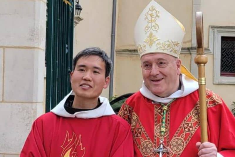 Photos de l’ordination de Père Michel