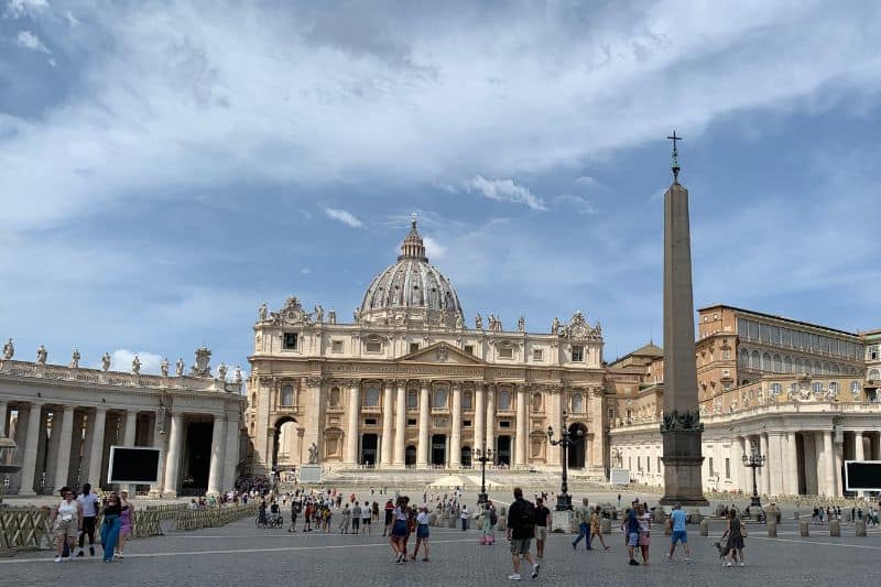 Place Saint-Pierre à Rome