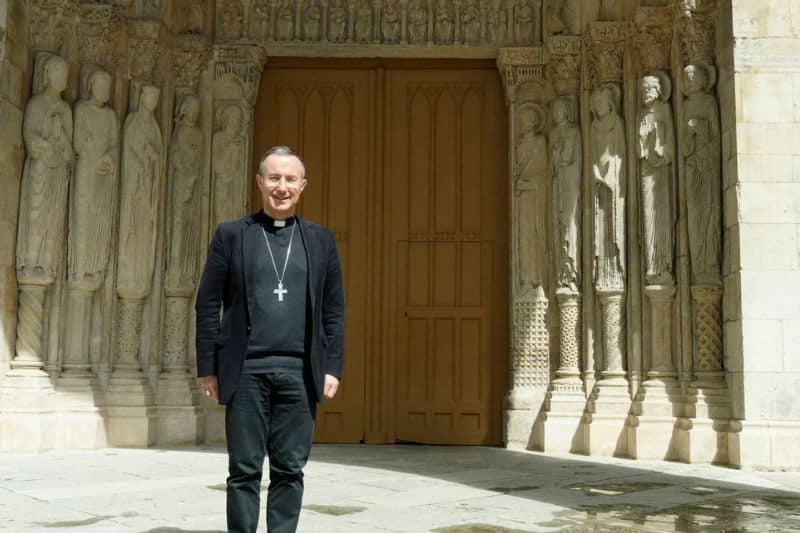 1ère visite de Mgr Vuillemin au Mans