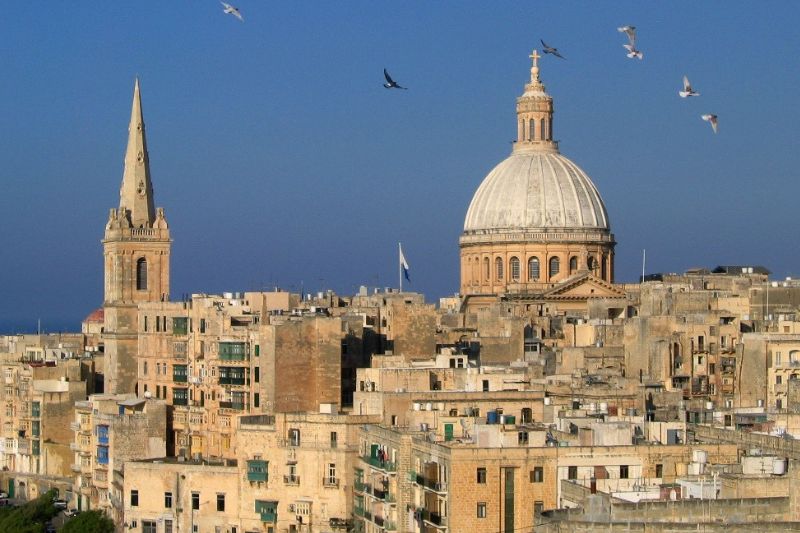 Basilique de Lisieux avec visage de Sainte Thérèse