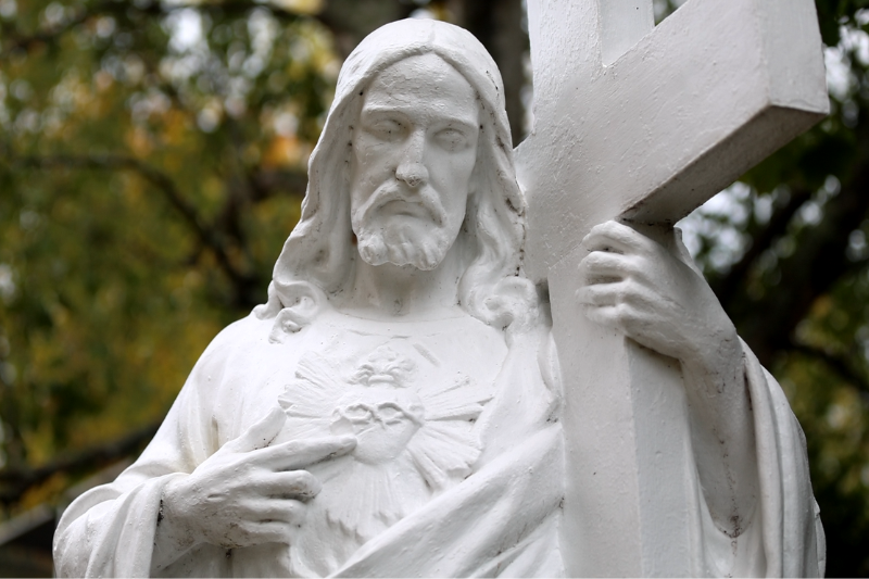 Vivez l’Heure sainte en Sarthe !